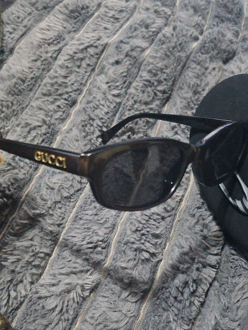 Gucci 90s Designer Sunglasses ( Read )